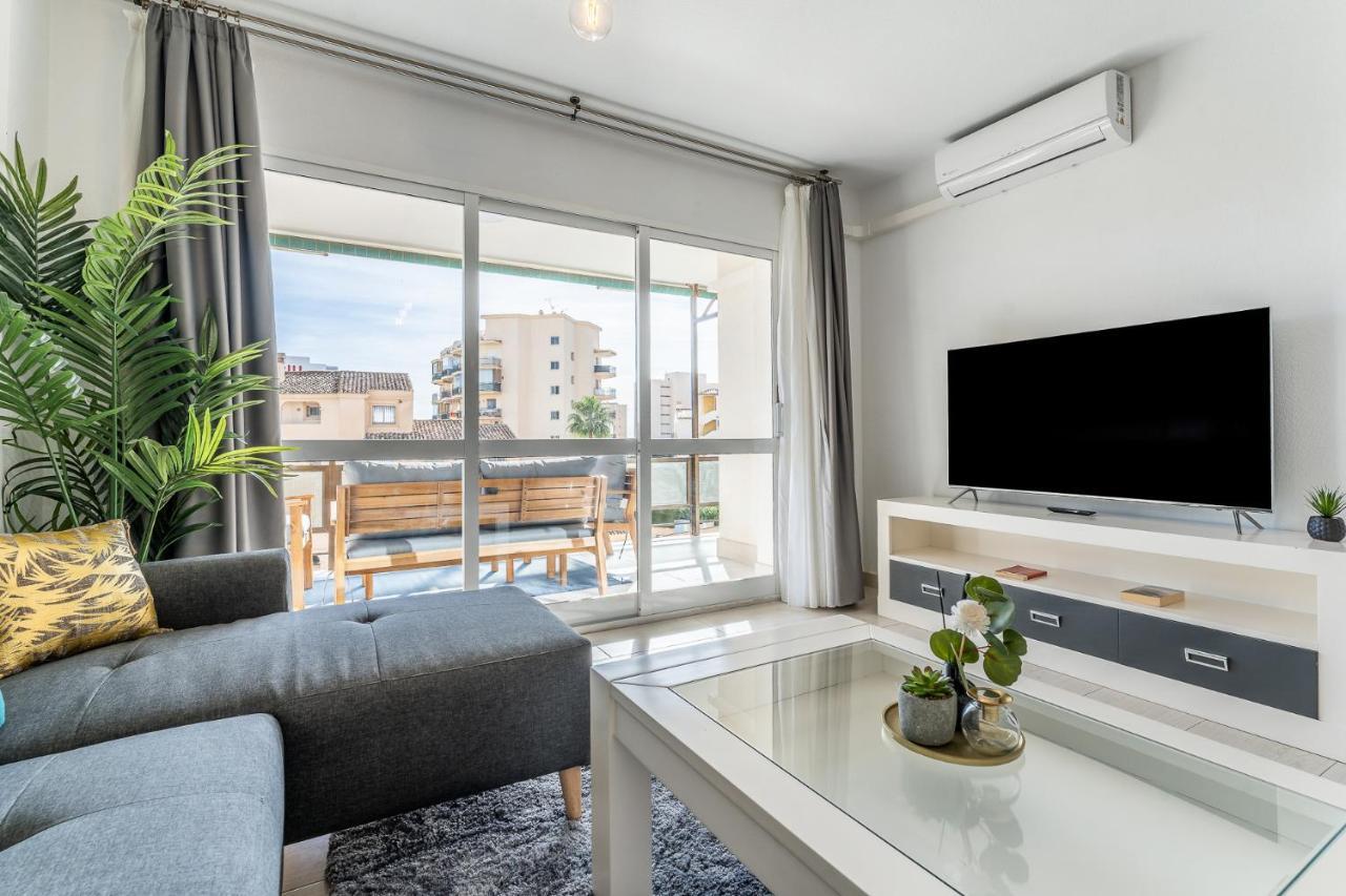 Sea View 2 Bedroom Apartment 2 Min Away From The Beach 托雷莫利诺斯 外观 照片