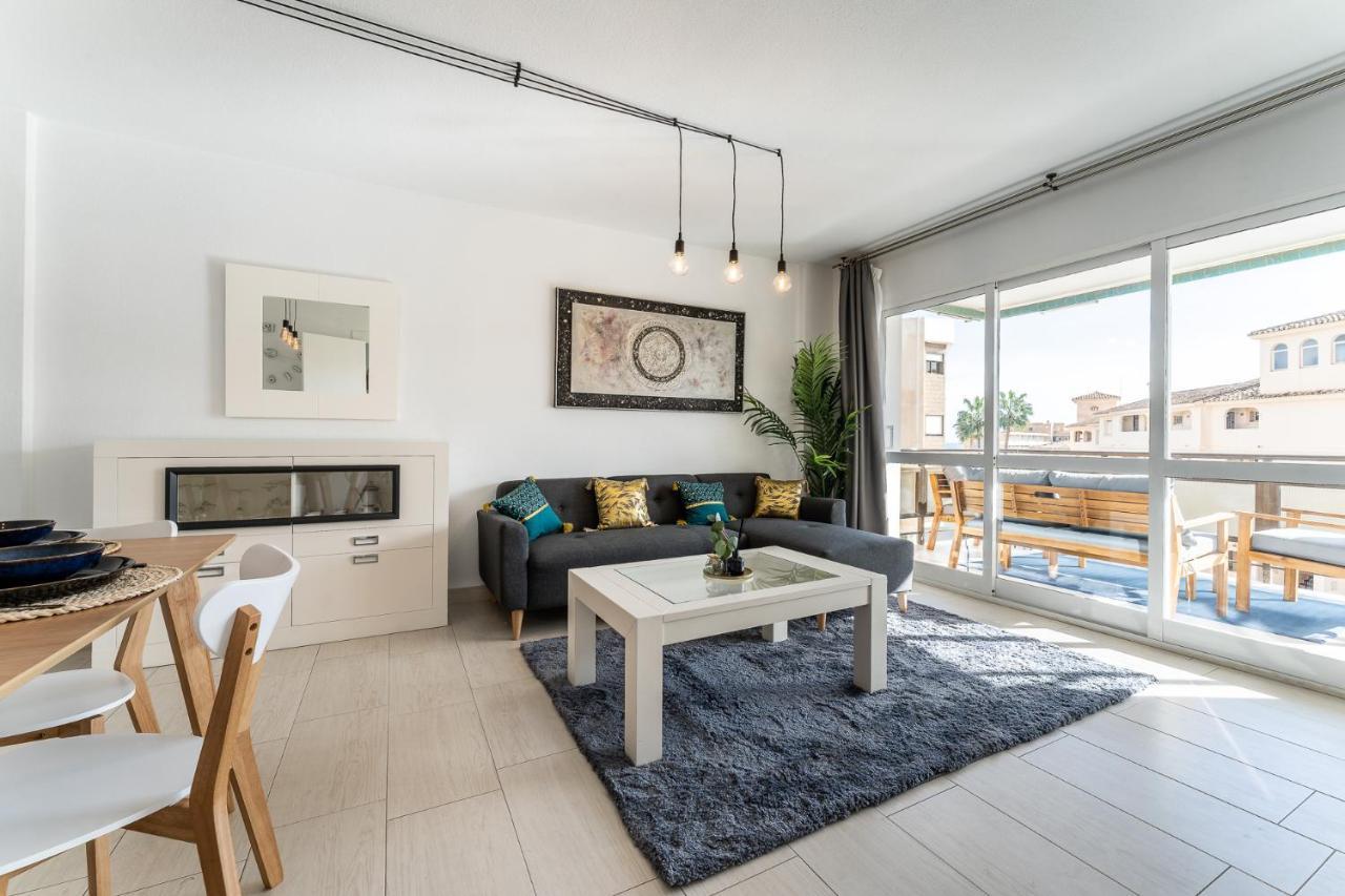 Sea View 2 Bedroom Apartment 2 Min Away From The Beach 托雷莫利诺斯 外观 照片